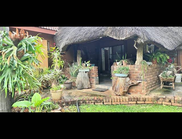 3 BEDROOM HOUSE FOR SALE IN FAUNA PARK